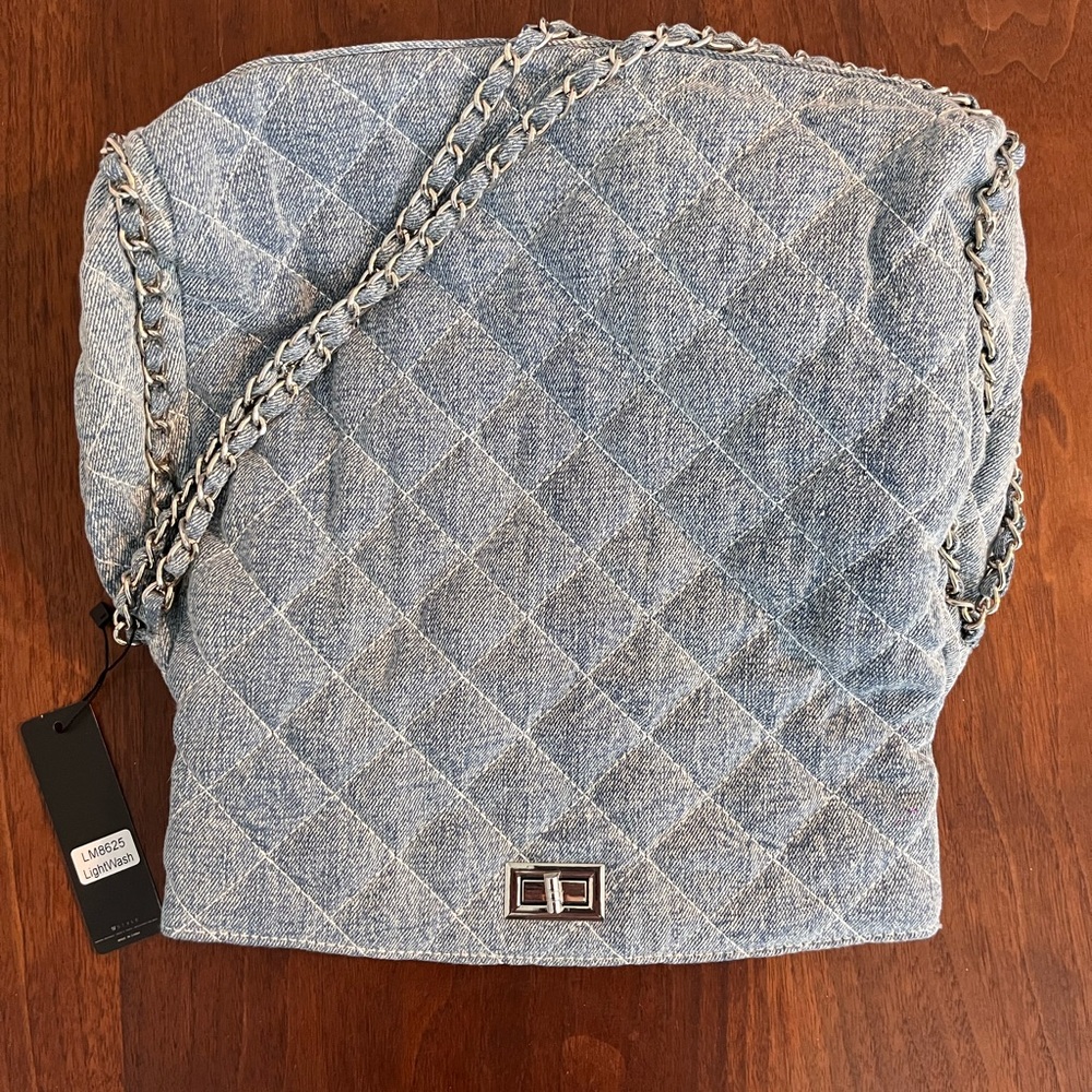 NWT Denim Chained Shoulder Quilted Purse - Picture 5 of 8